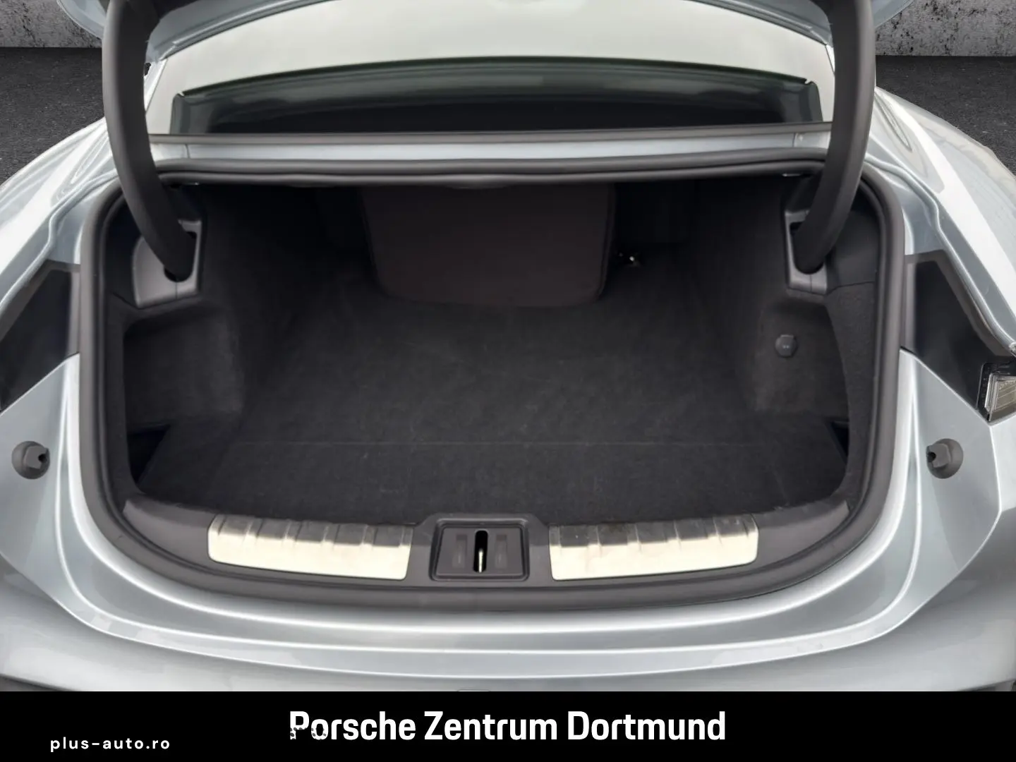 PORSCHE Taycan GTS HA-Lenkung Nachtsicht InnoDrive BOSE