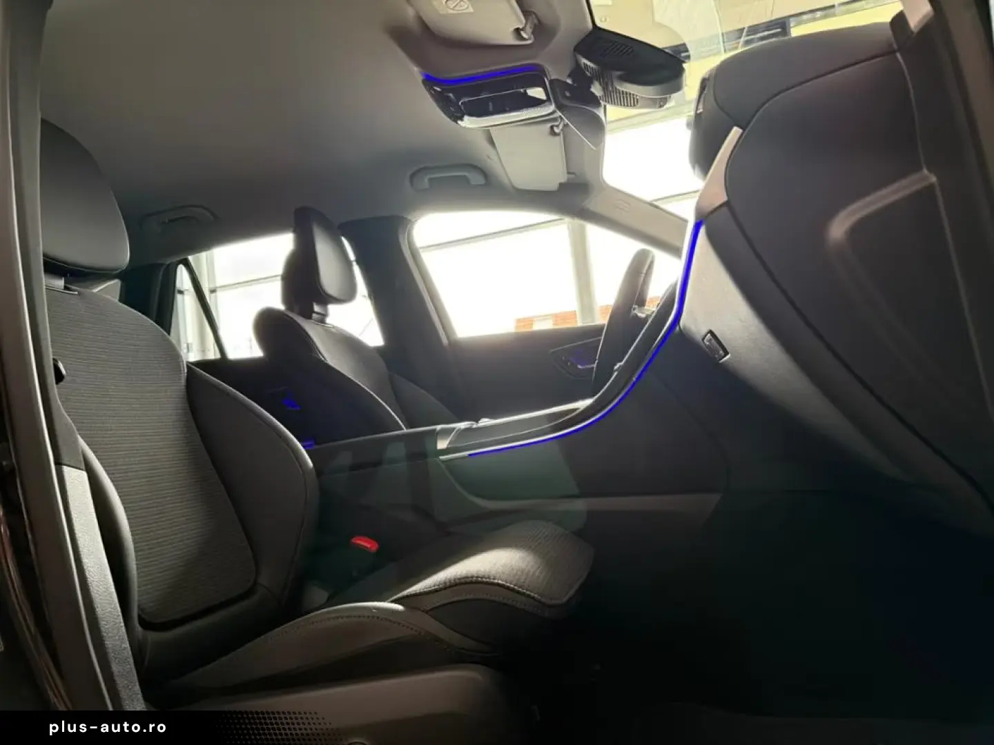 Mercedes-Benz GLC 200 AVANTGARDE AHK LED MEMORY