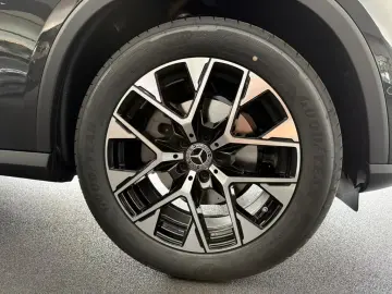 Mercedes-Benz GLC 200 AVANTGARDE AHK LED MEMORY