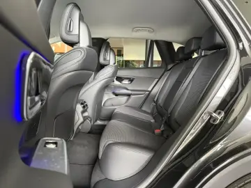 Mercedes-Benz GLC 200 AVANTGARDE AHK LED MEMORY