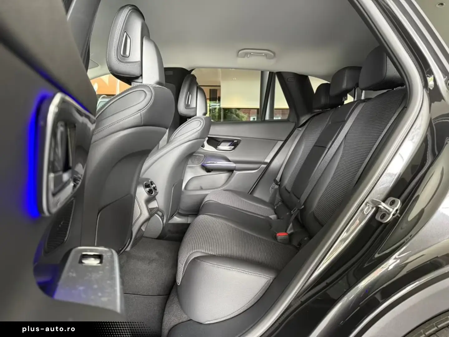 Mercedes-Benz GLC 200 AVANTGARDE AHK LED MEMORY