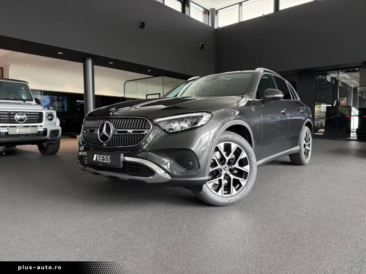 Mercedes-Benz GLC 200 AVANTGARDE AHK LED MEMORY