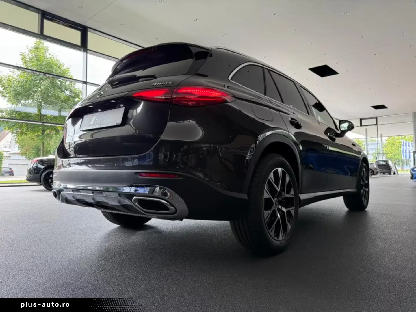 Mercedes-Benz GLC 200 AVANTGARDE AHK LED MEMORY