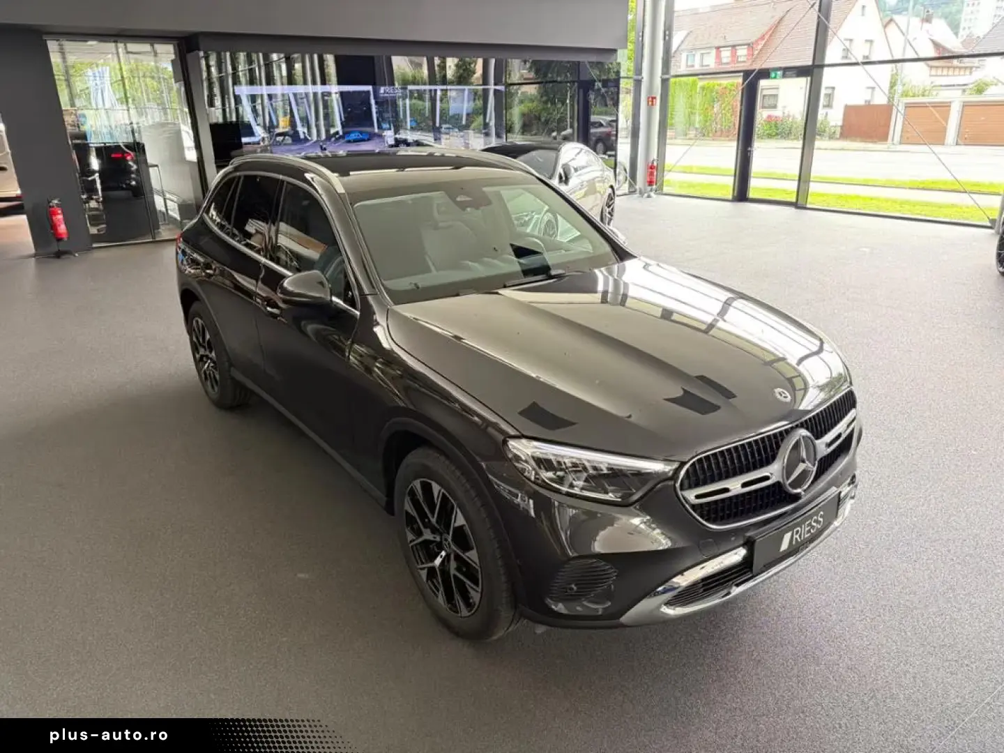 Mercedes-Benz GLC 200 AVANTGARDE AHK LED MEMORY