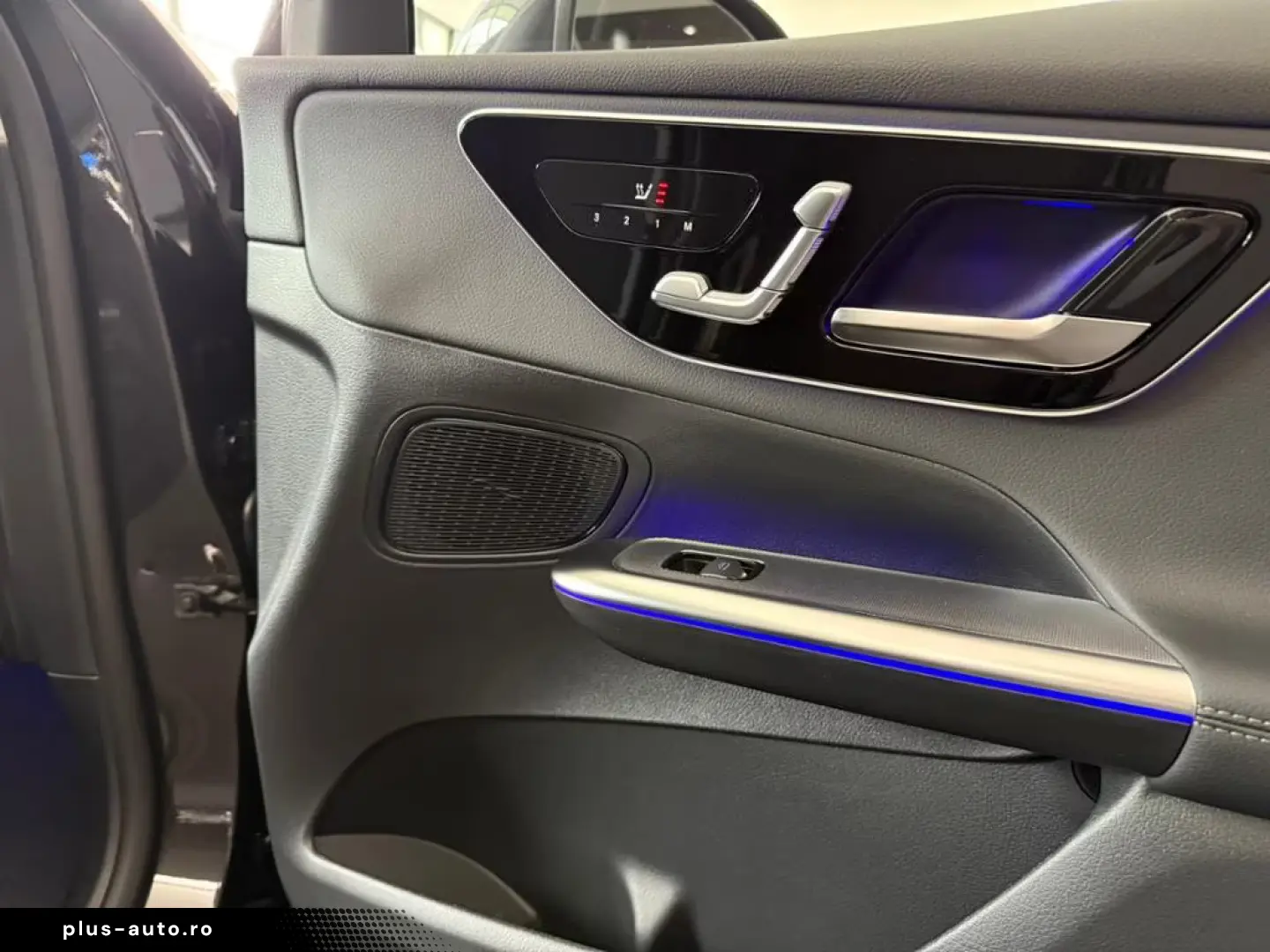 Mercedes-Benz GLC 200 AVANTGARDE AHK LED MEMORY