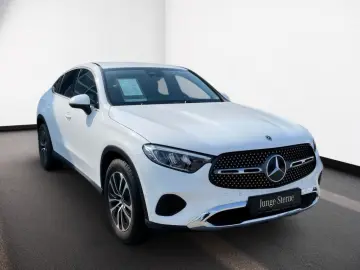 MERCEDES-BENZ GLC 220 d 4M Coupé AVANTGARDE AHK LED KAM