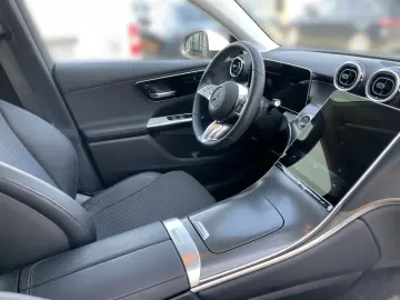 MERCEDES-BENZ GLC 220 d 4M Coupé AVANTGARDE AHK LED KAM