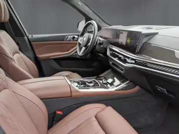 BMW X7 M60i xDrive