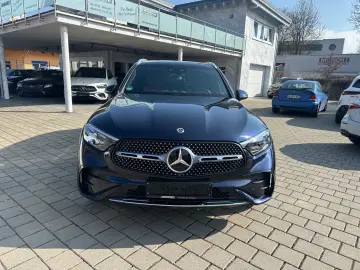 MERCEDES-BENZ GLC 300 4Matic AMG LEDER 360  MBUX AHK