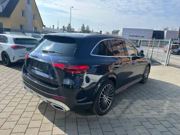 MERCEDES-BENZ GLC 300 4Matic AMG LEDER 360  MBUX AHK