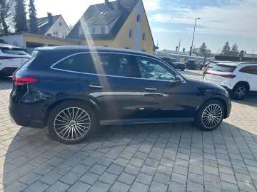 MERCEDES-BENZ GLC 300 4Matic AMG LEDER 360  MBUX AHK
