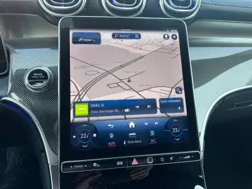 MERCEDES-BENZ GLC 300 4Matic AMG LEDER 360  MBUX AHK