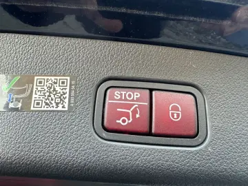 MERCEDES-BENZ GLC 300 4Matic AMG LEDER 360  MBUX AHK