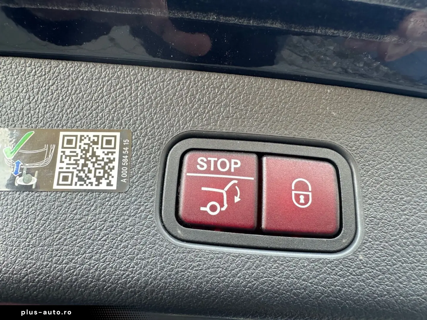 MERCEDES-BENZ GLC 300 4Matic AMG LEDER 360  MBUX AHK