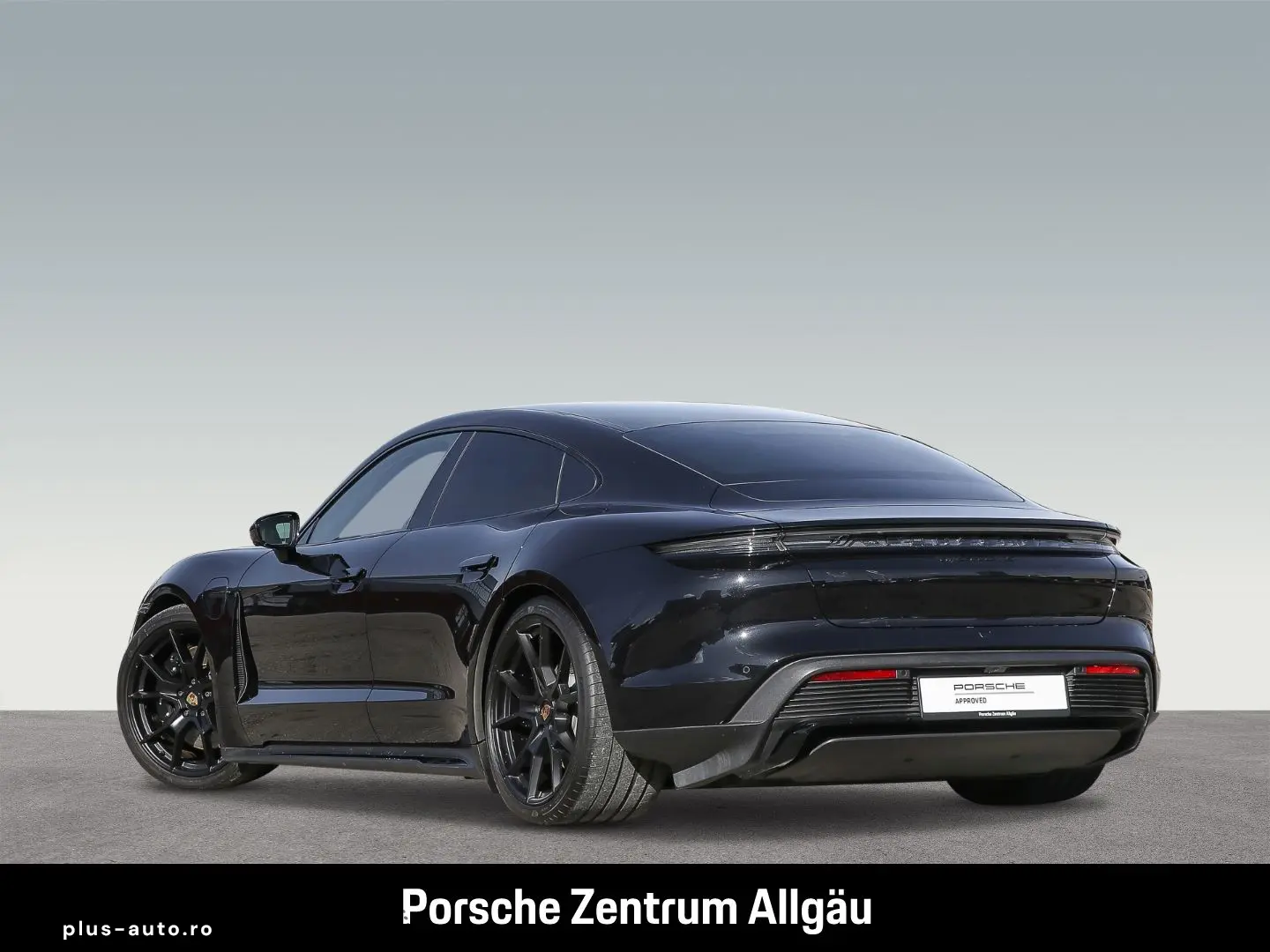 PORSCHE Taycan GTS InnoDrive Surround-View BOSE 21-Zoll