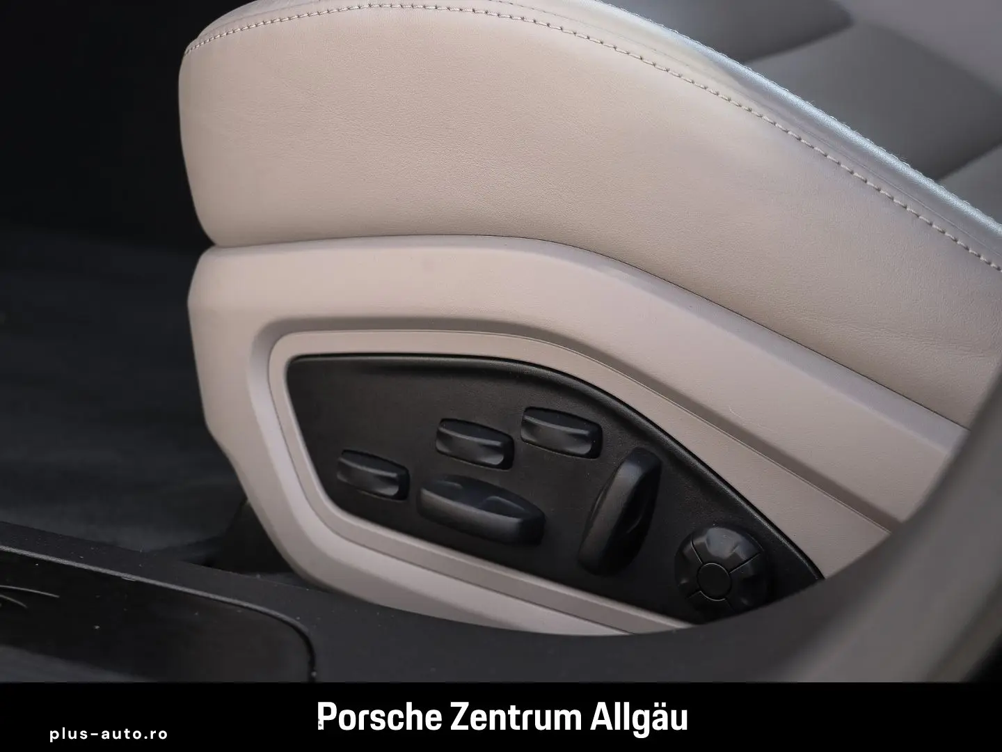 PORSCHE Taycan GTS InnoDrive Surround-View BOSE 21-Zoll