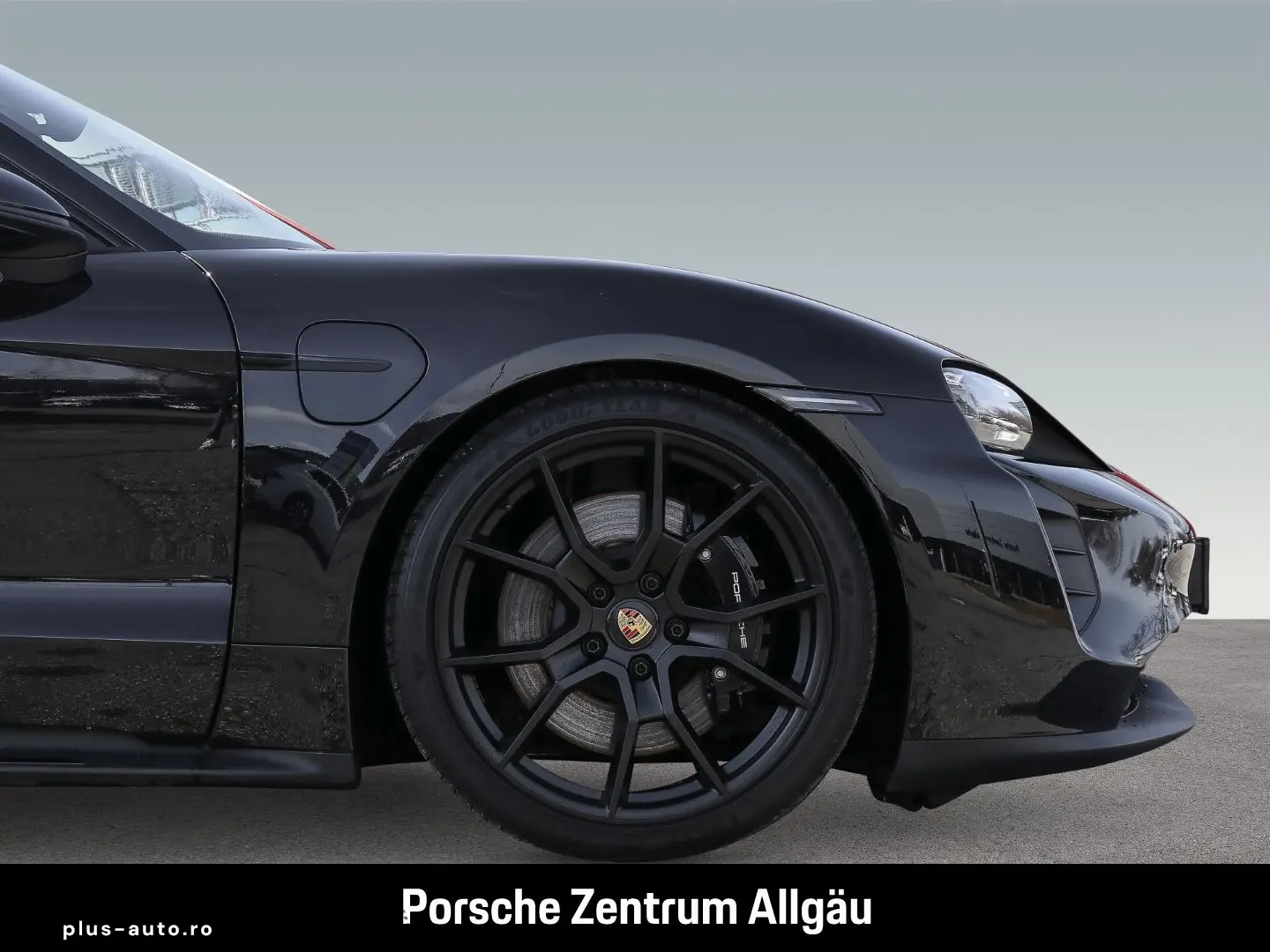 PORSCHE Taycan GTS InnoDrive Surround-View BOSE 21-Zoll