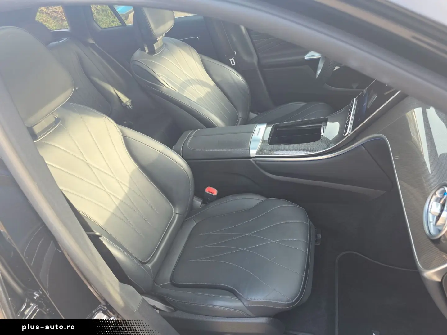 MERCEDES-BENZ GLC 220 d 4Matic AMG LINE Pano Burmester