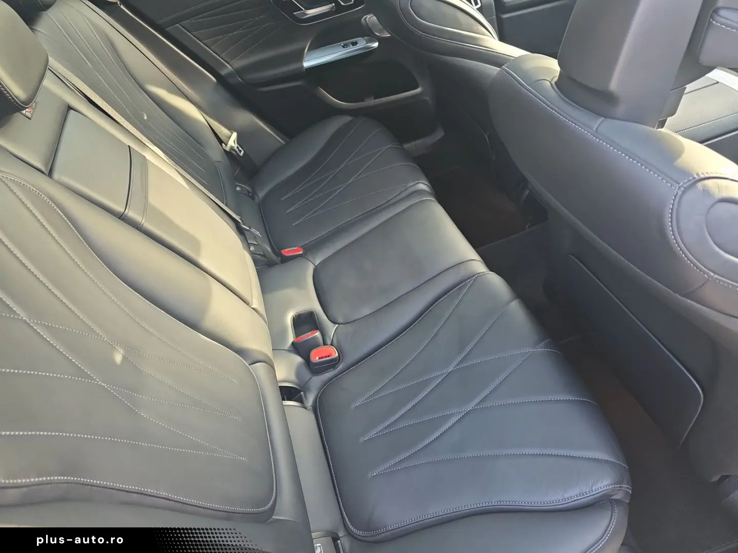 MERCEDES-BENZ GLC 220 d 4Matic AMG LINE Pano Burmester