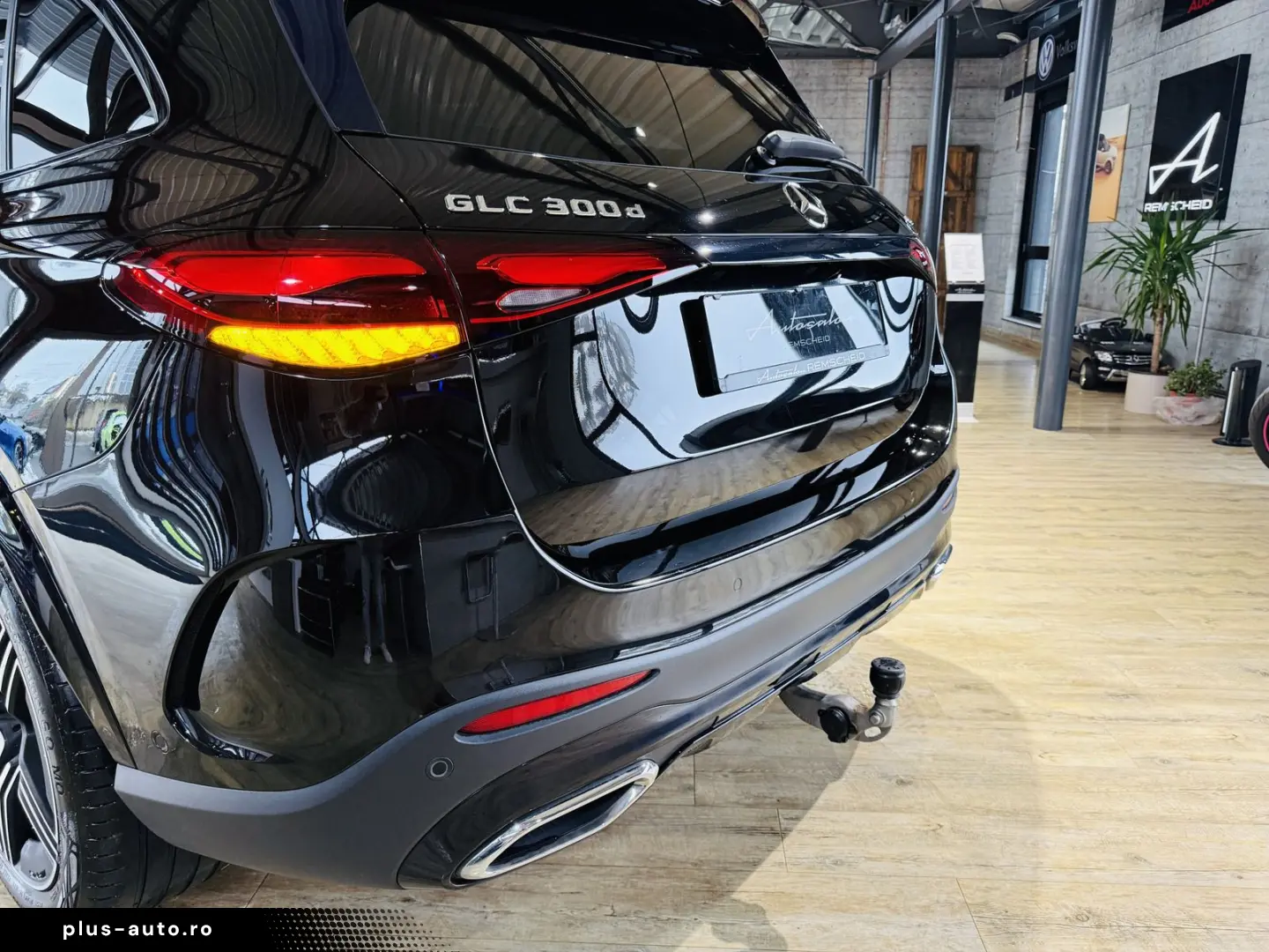 MERCEDES-BENZ GLC 300 d AMG Line 4Matic AHK BURMESTE&hellip;