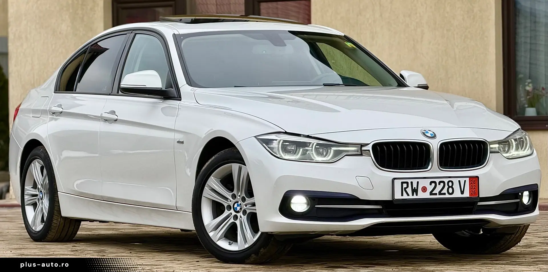 BMW Seria 3 318d Edition Luxury Line Purity