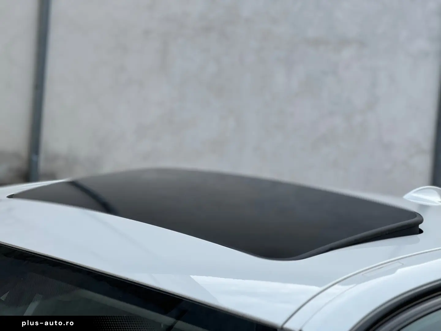 BMW Seria 3 318d Edition Luxury Line Purity