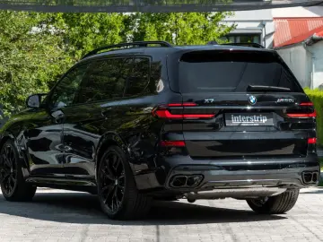 BMW X7 M60