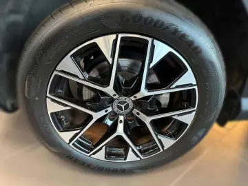 MERCEDES-BENZ GLC 220 d 4M AVANTGARDE Pano Memory Di&hellip;