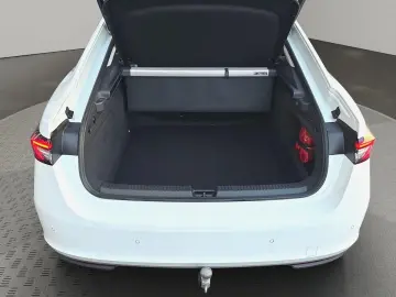 SKODA Superb TDI DSG 4x4 L&K CANTON LEDER AHK SITZBLF