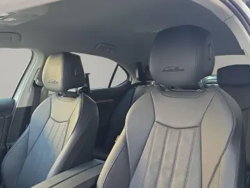 SKODA Superb TDI DSG 4x4 L&K CANTON LEDER AHK SITZBLF