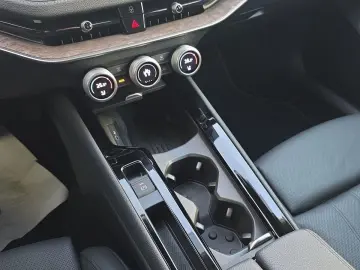 SKODA Superb TDI DSG 4x4 L&K CANTON LEDER AHK SITZBLF