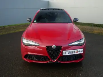 ALFA ROMEO Giulia COMPETIZIONE 2.0 TURBO 16V 280 PS AT8 Q4