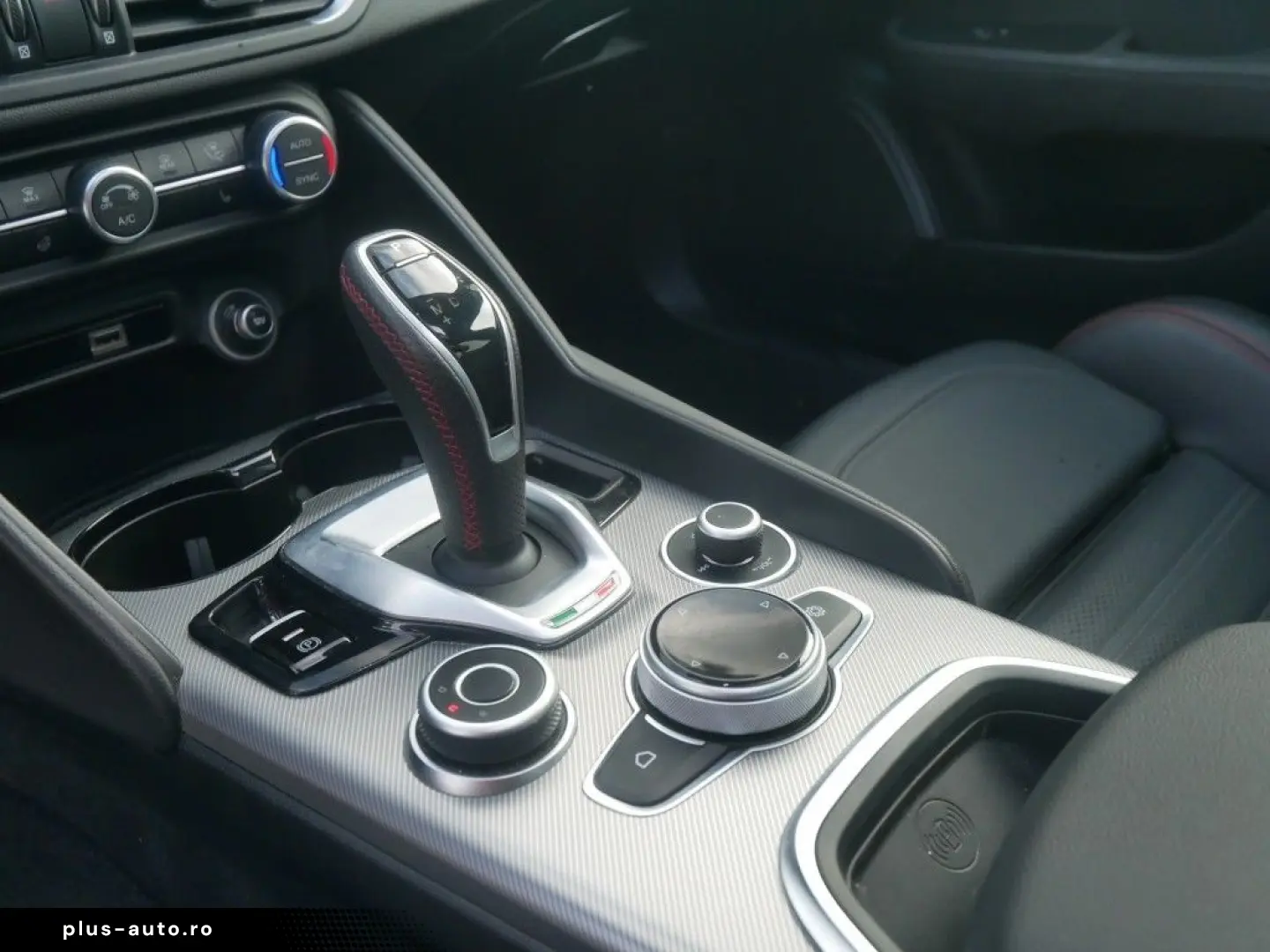 ALFA ROMEO Giulia COMPETIZIONE 2.0 TURBO 16V 280 PS AT8 Q4