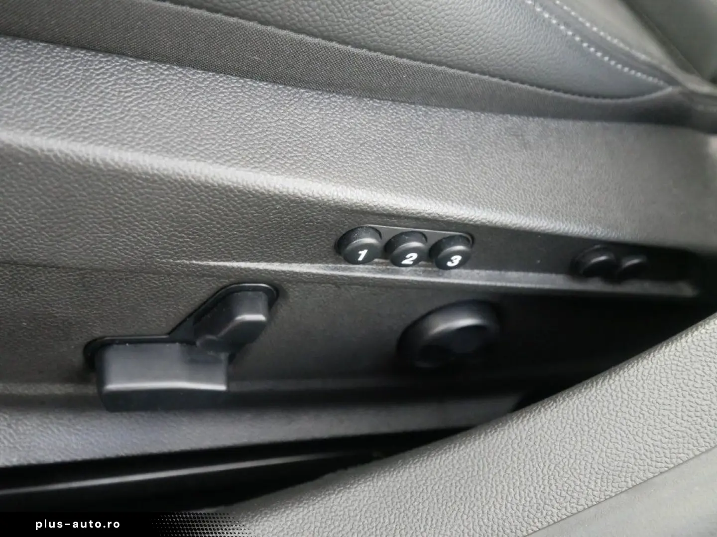 ALFA ROMEO Giulia COMPETIZIONE 2.0 TURBO 16V 280 PS AT8 Q4