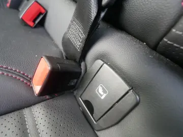 ALFA ROMEO Giulia COMPETIZIONE 2.0 TURBO 16V 280 PS AT8 Q4