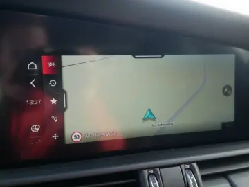 ALFA ROMEO Giulia COMPETIZIONE 2.0 TURBO 16V 280 PS AT8 Q4