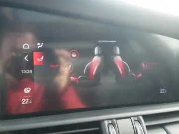 ALFA ROMEO Giulia COMPETIZIONE 2.0 TURBO 16V 280 PS AT8 Q4