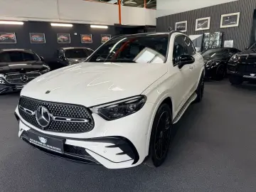 MERCEDES-BENZ GLC 200 4M AMG Premium Plus PANO DISTR&hellip;