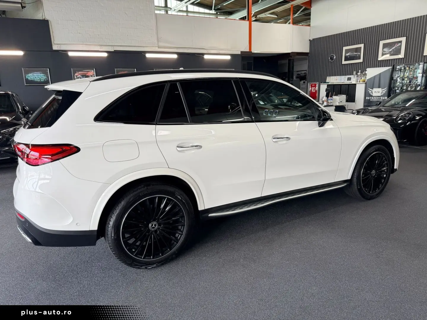 MERCEDES-BENZ GLC 200 4M AMG Premium Plus PANO DISTR&hellip;