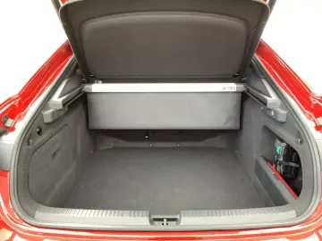 SKODA Superb 2.0 TDI DSG Sportline 4x4 ACC Matrix Navi