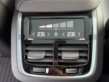 Volvo XC 60 D5 AWD Geartronic Inscription