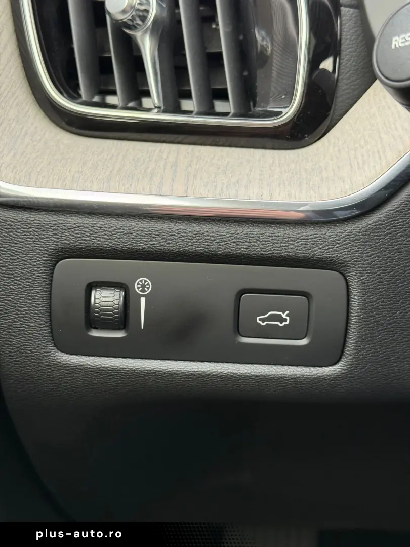 Volvo XC 60 D5 AWD Geartronic Inscription