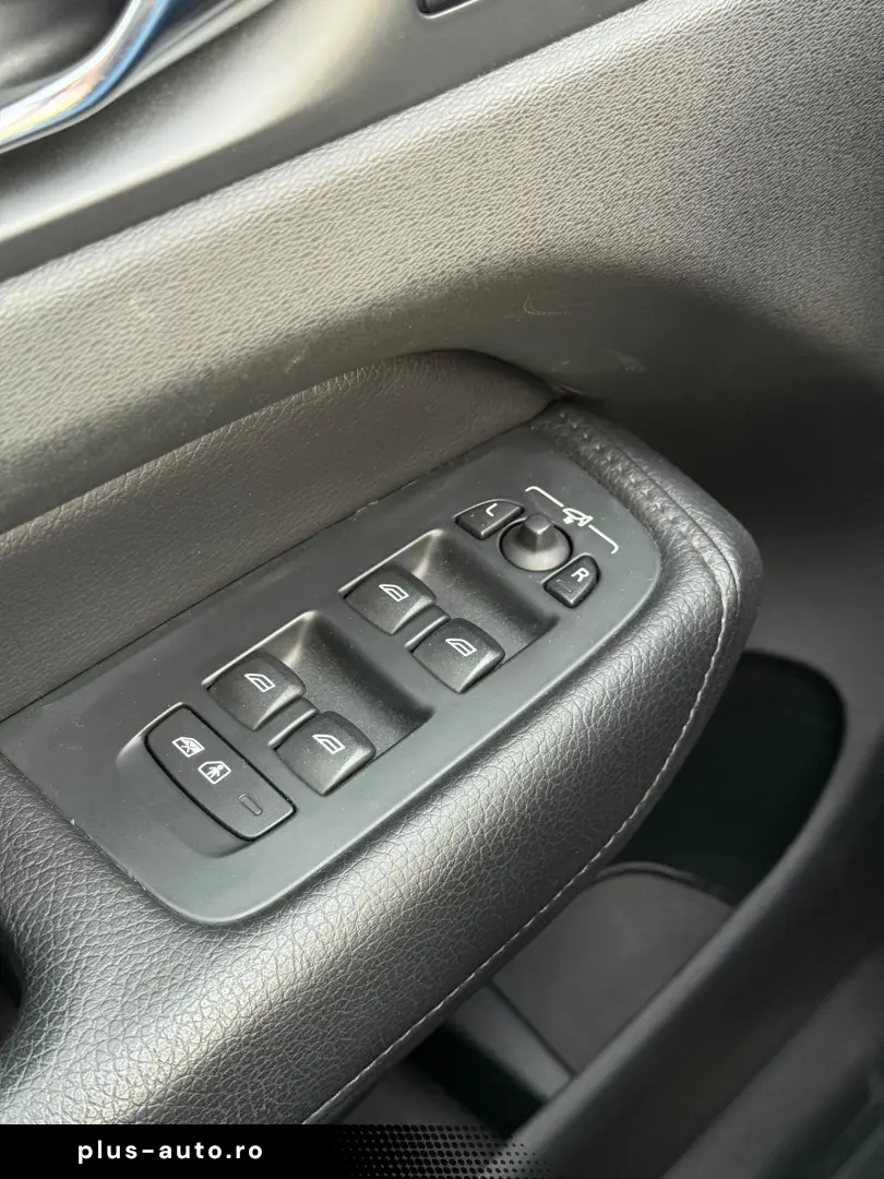 Volvo XC 60 D5 AWD Geartronic Inscription