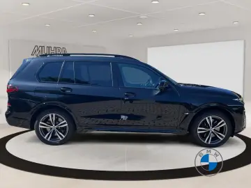 BMW X7 M60i xDrive