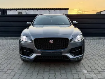 JAGUAR F - PACE 4 X 4