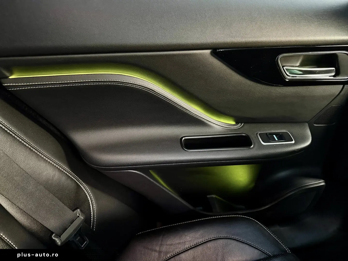 JAGUAR F - PACE 4 X 4