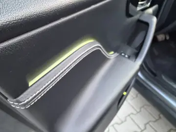 JAGUAR F - PACE 4 X 4