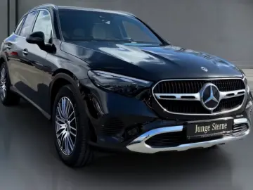 Mercedes-Benz GLC 200 4M Avantgarde Navi Pano AHK
