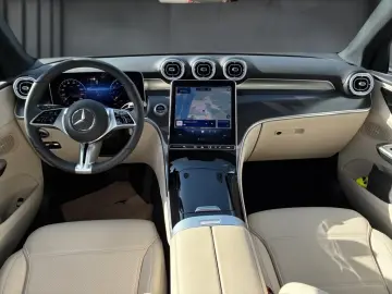Mercedes-Benz GLC 200 4M Avantgarde Navi Pano AHK