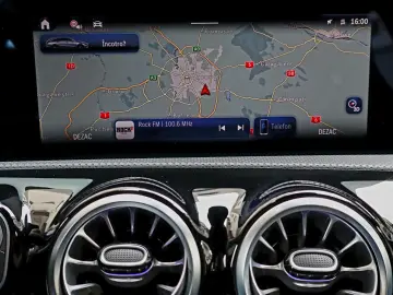 Mercedes-Benz CLA 180 Shooting Brake 7G-DCT AMG Line